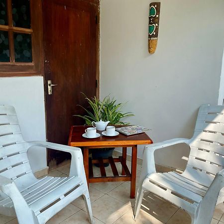 The Breeze Mirissa Acomodação com café da manhã Exterior foto